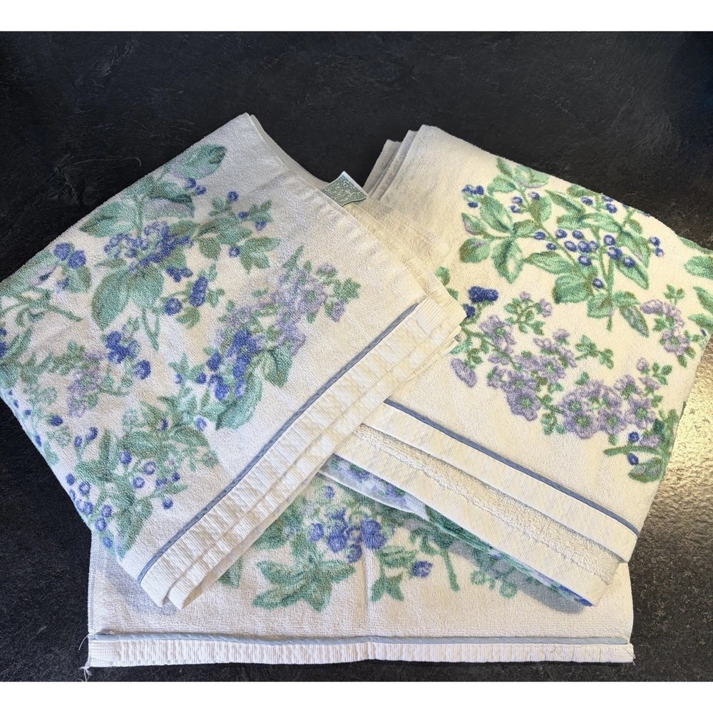 1980s Laura Ashley Bramble Berry Cotton Towel Set 2 Hand Towels 2 Bath Towels